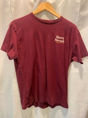 Sierra Nevada Brewery Short-Sleeve Crewneck Tee Shirt — Maroon